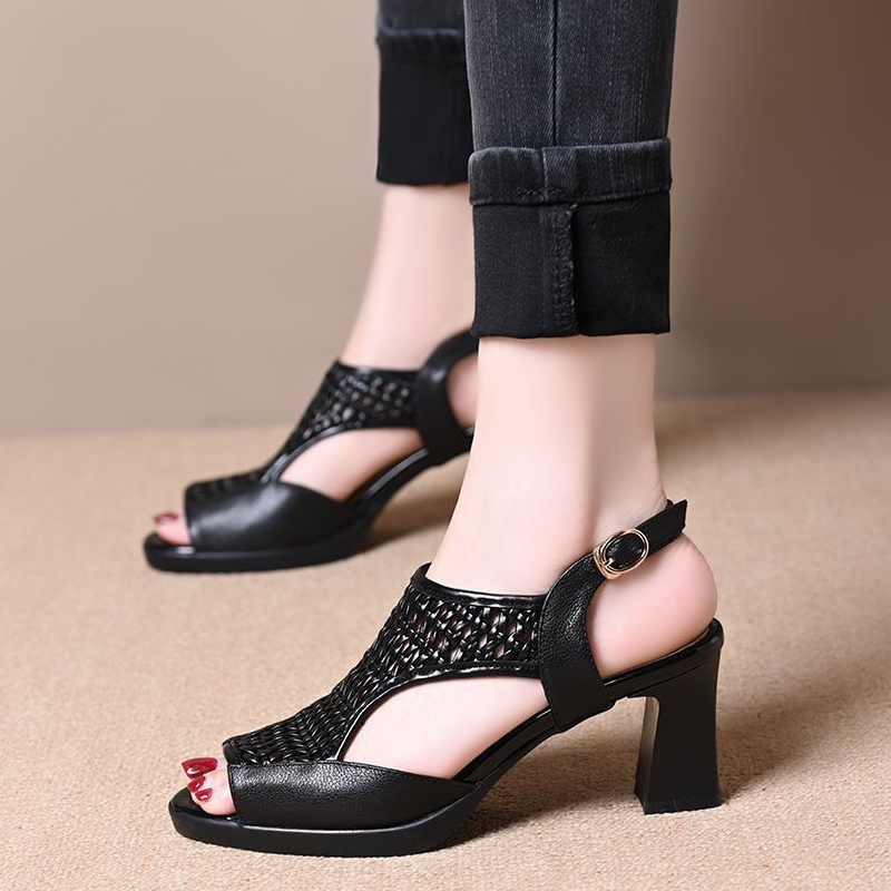Weiche, bequeme Peeptoe-Sandaletten für Damen