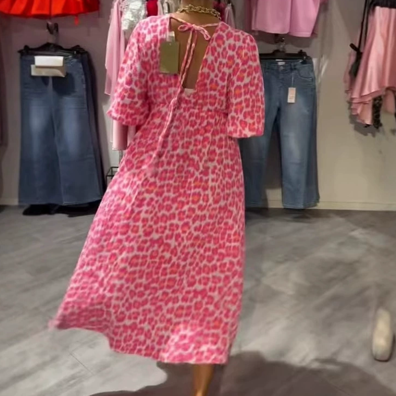 Damenkleid mit V-Ausschnitt und Druck