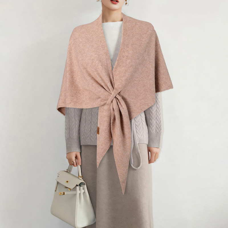 Women’s Fashionable Triangle Shawl Scarf