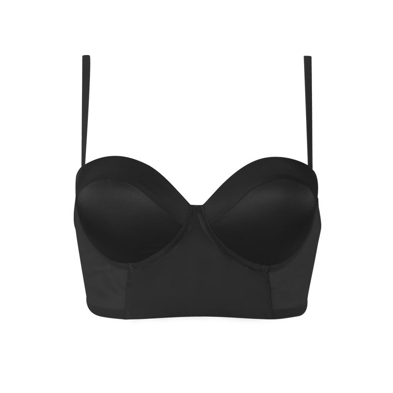 Trägerloser BH mit tiefem Rückenausschnitt