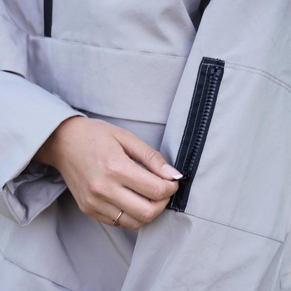 Lässige Softshelljacke mit Kapuze